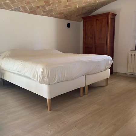 Can Massanet Llagostera Exterior photo